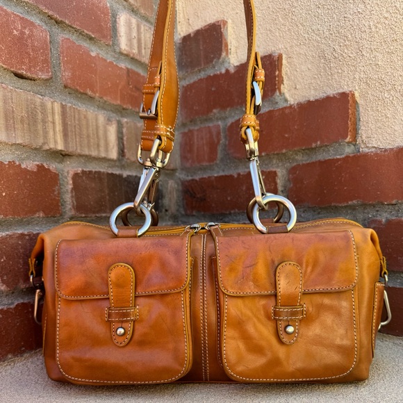 Vintage HYPE leather baguette/ satchel bag 
in Camel Color - Picture 2 of 11
